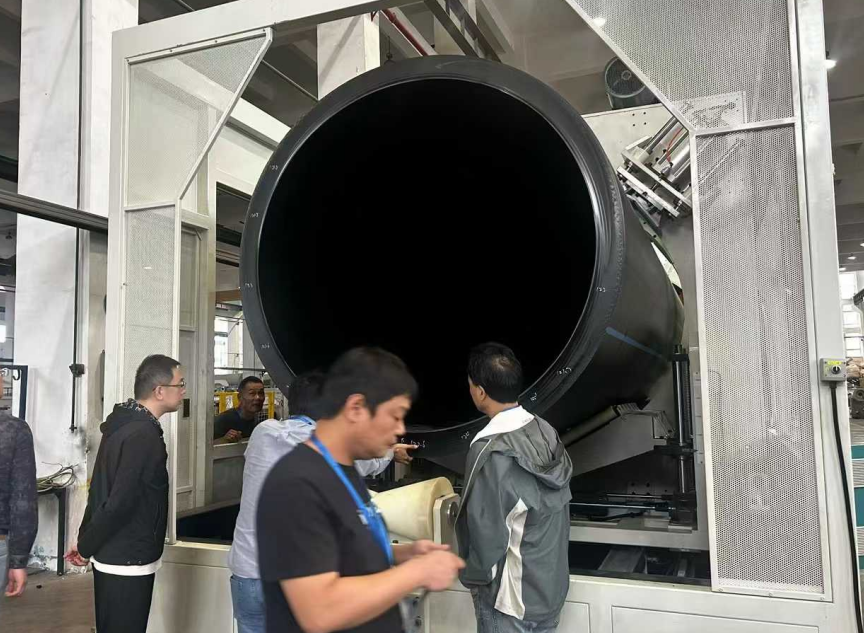 HDPE cevi z večjim premerom in težave s hlajenjem